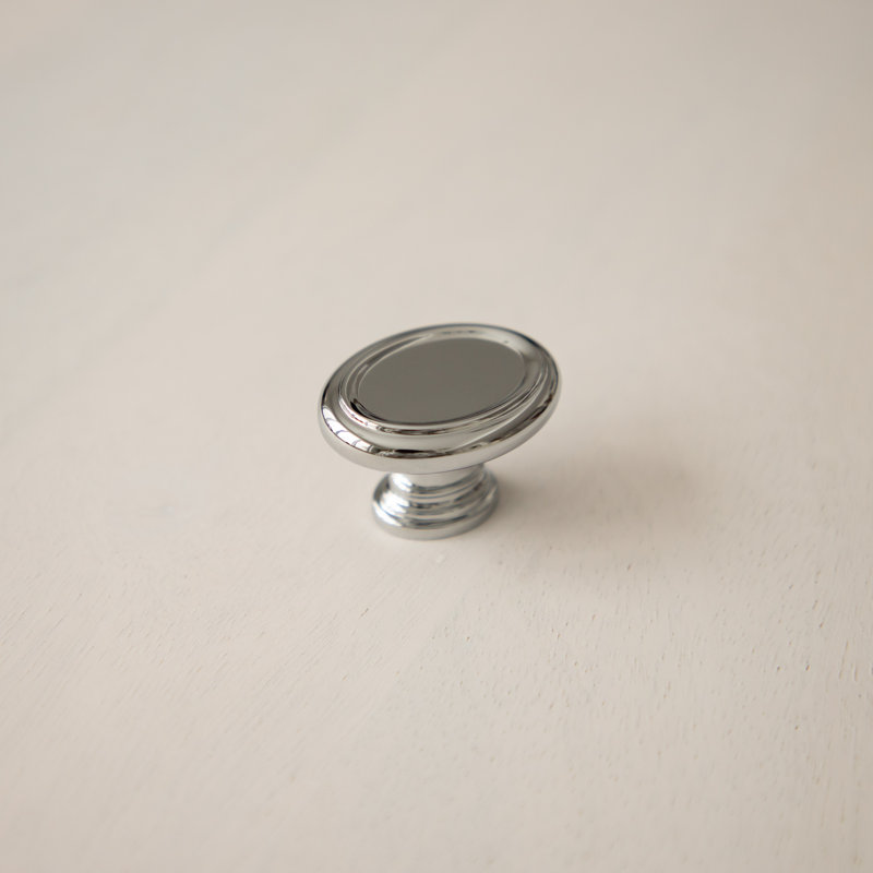 Berkshire Collection Oval Knob - 1-1/2" x 1-1/8 " Cabinet Knob - Farmhouse Hardware for Drawers & Cabinets, Chrome