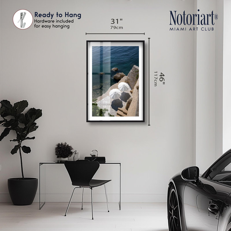«Cliffside Umbrella I Shadowbox Print» par Notoriart, H 46 po x l 31 po, Noir
