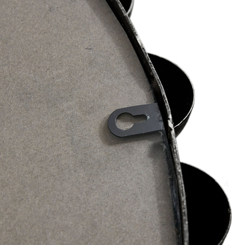 Miroir d'appoint, Noir