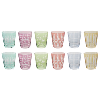 Verres à boire gravés avec motifs géométriques