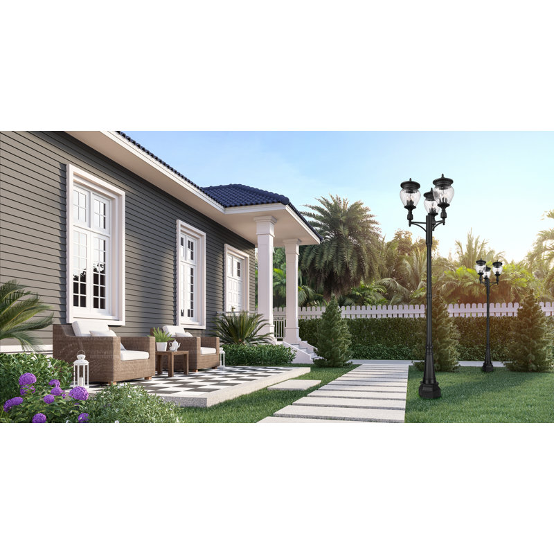 Luminaire d'extérieur 4 lumières Ashdown, H 120,25 po x l 34,5 po x P 34,5 po