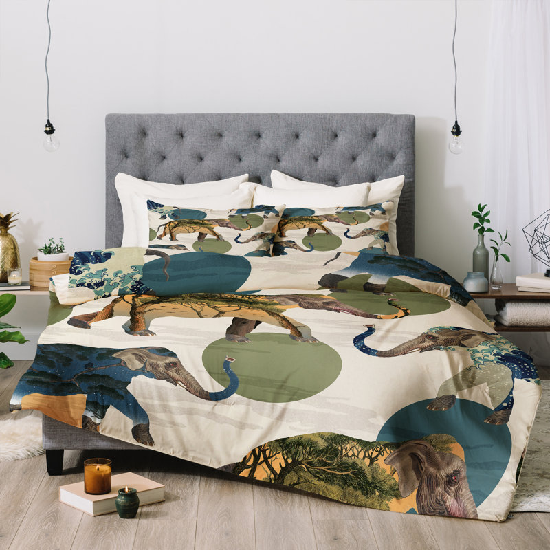 Modern & Contemporary Polyester Comforter, Queen Comforter + 2 Standard Shams