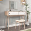 Table d'entrée avec 2 portes coulissantes blanches, console avec espace de rangement et pieds en bois, table de canapé derrière le canapé pour le couloir, salon, couleur naturelle