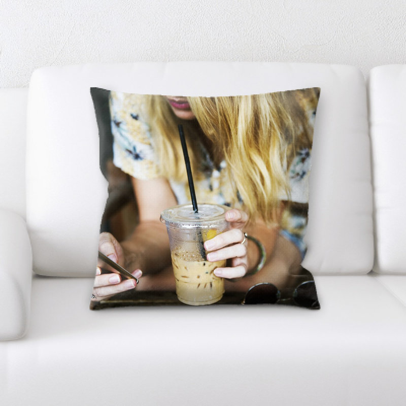 Coussin décoratif en tasse