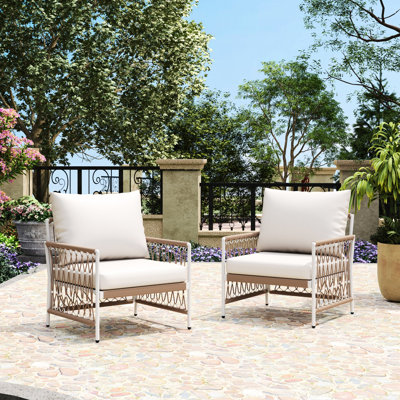 Ensemble de deux chaises longues bohèmes pour patio, avec structure en acier thermolaqué, coussins imperméables et corde tressée à la main. Léger (20,1 kg), largeur : 67,3 cm, profondeur : 70,4 cm, hauteur : 67,7 cm.