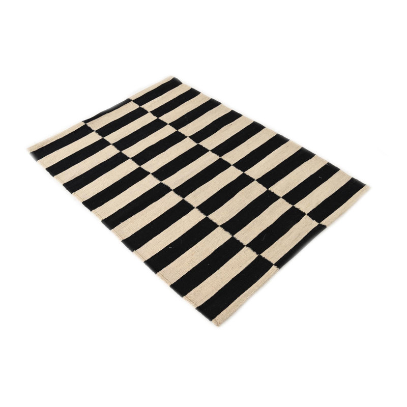 Tapis noir et blanc 3 x 4 Parrett
