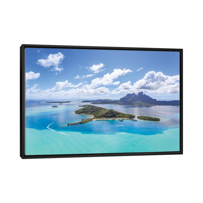 «Bora Bora Island, French Polynesia II» par Matteo Colombo, impression sur toile tendue, H 40 po x l 60 po x P 1,5 po