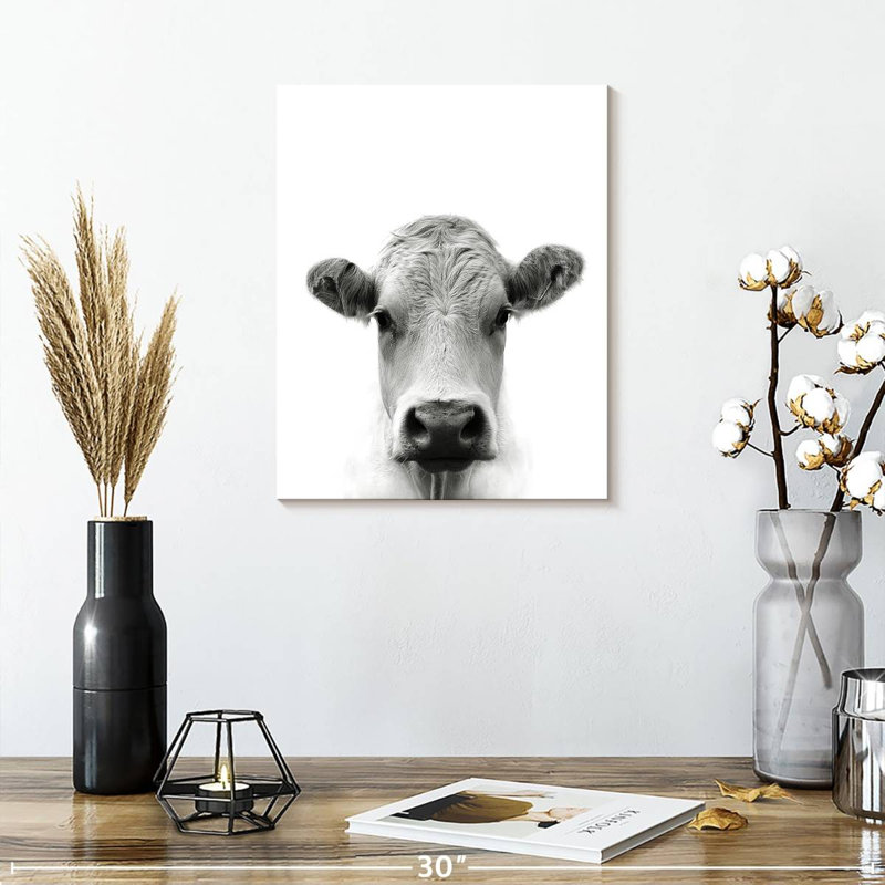 Tête de vache blanche, reproduction sur toile, H 12 po x l 15 po