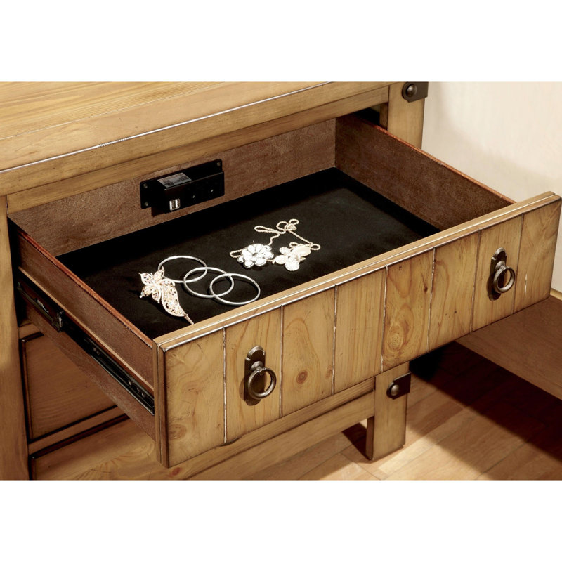 Table de chevet transitionnelle avec texture patinée et fiche de glissement en métal pour table contemporaine