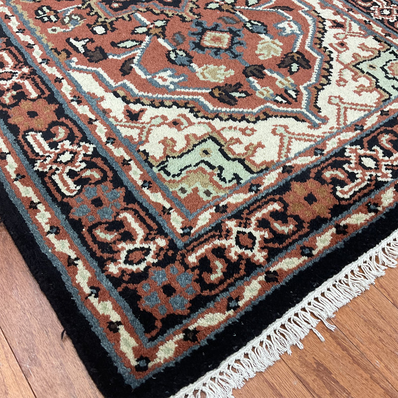  Handmade Heriz Wool Rug