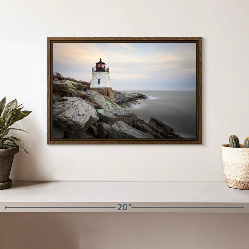 Phare de Coastal Castle Hill, 13 po x 9 po, Cadre flottant noyer