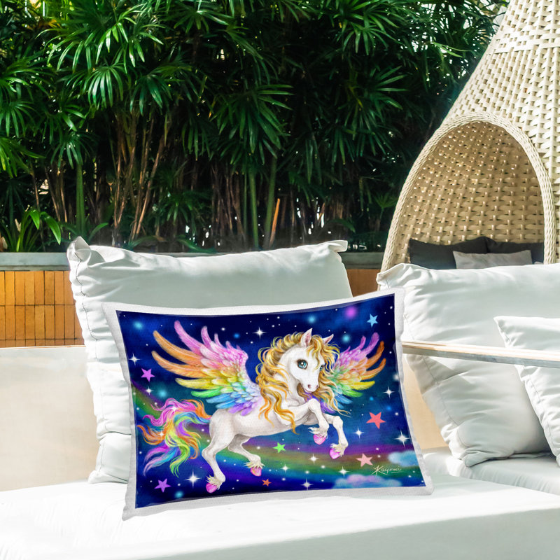 Coussin d'extérieur imprimé "Pégase dans l'espace" par Kayomi Harai