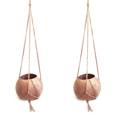 Pot suspendu en bois