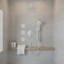 Système de douche avec pomme de douche, douche à main, barre coulissante, jets de corps, bras de douche, tuyau, garniture de valve et poignées à levier-123949035