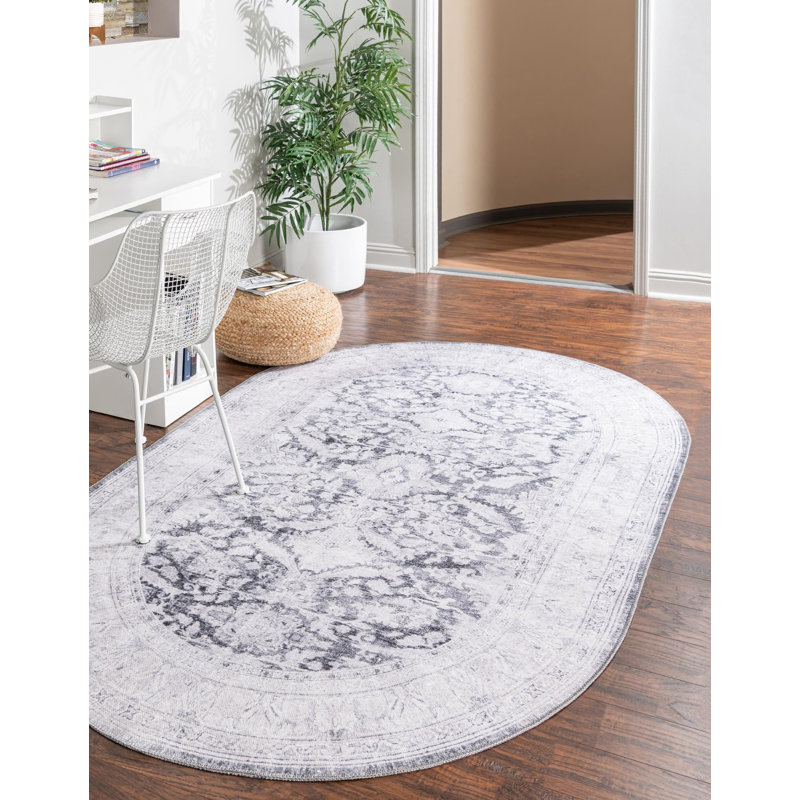 Heyde Chenille Oriental Indoor Rug, Oval 2' x 3'1"