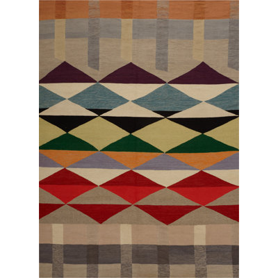 Geometric Area Rug in Gray/Beige
