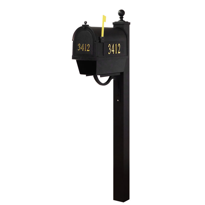 Berkshire Post Mounted Mailbox
