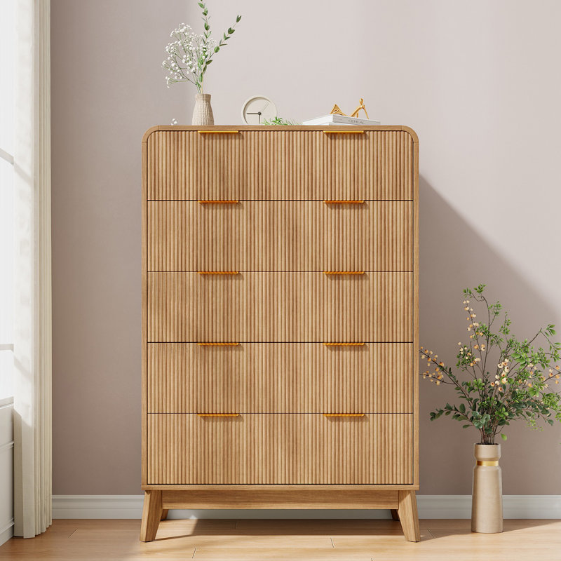 Commode 5 tiroirs cannelée à bords arrondis pour chambre à coucher