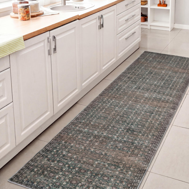 Tapis lavable à la machine Petunia, Green/Brown, Runner 2' x 8'