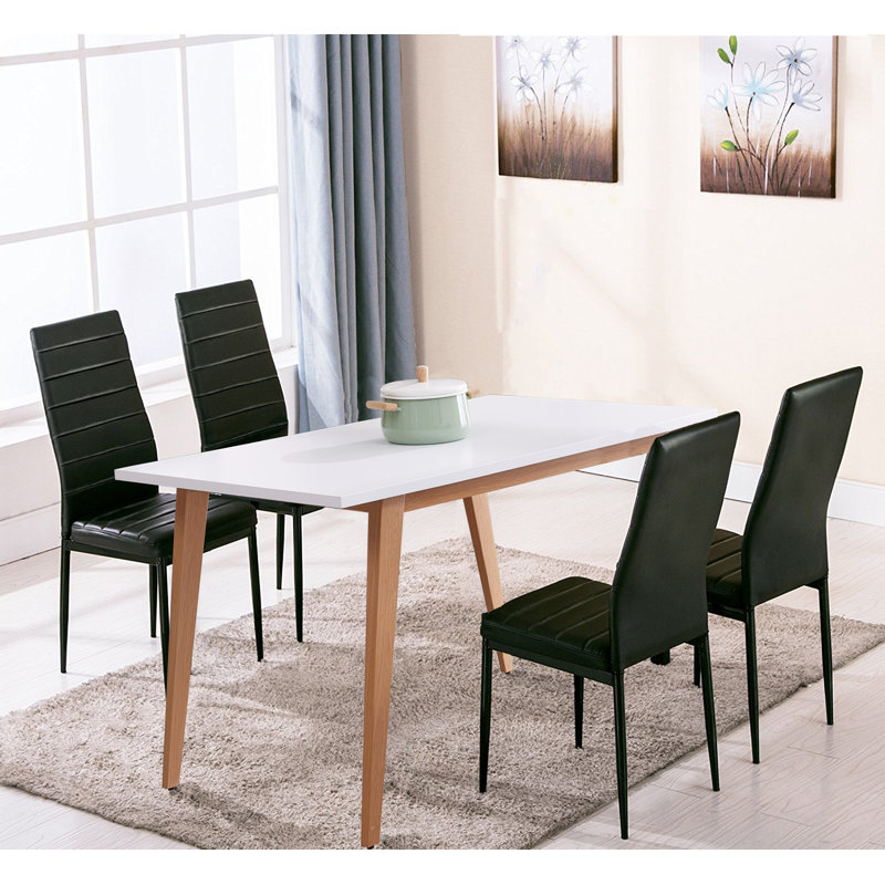 Ensemble de salle à manger Parkton, 5 pièces : 1 table, 4 chaises