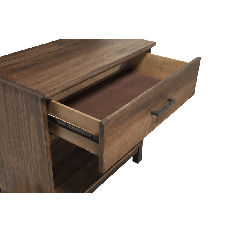 Erithon 28'' W Nightstand