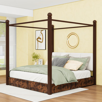 Lit plateforme à baldaquin en bois avec tête de lit tapissier