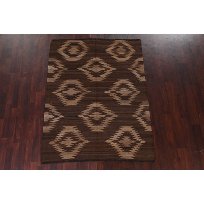 Tapis kilim tribal brun à teinture naturelle 5 x 6