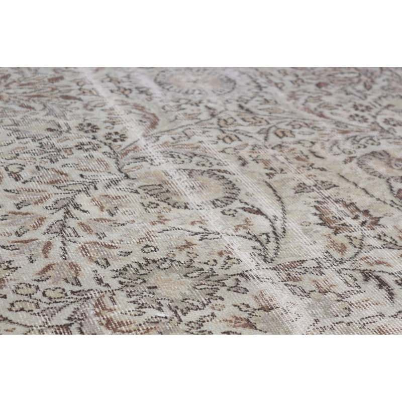 Le grand tapis turc vert Anatolian Floral Oushak pour votre salon spacieux accentue l'élégance