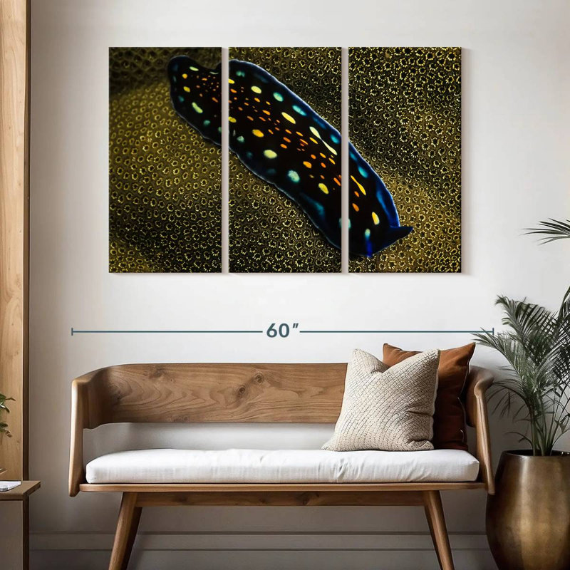 Linda's Flatworm, 32" H x 50" W