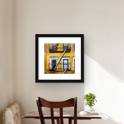 «Building Old Fire Escape» - décor encadré noir mat