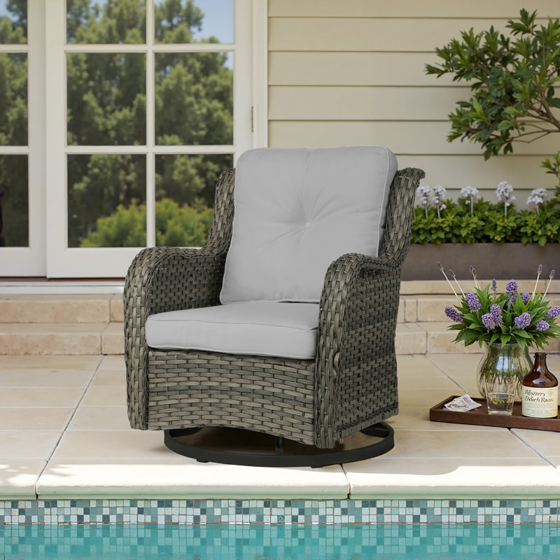 Mapleview Swivel Outdoor Lounge Chair, Light Gray, Gray Brown