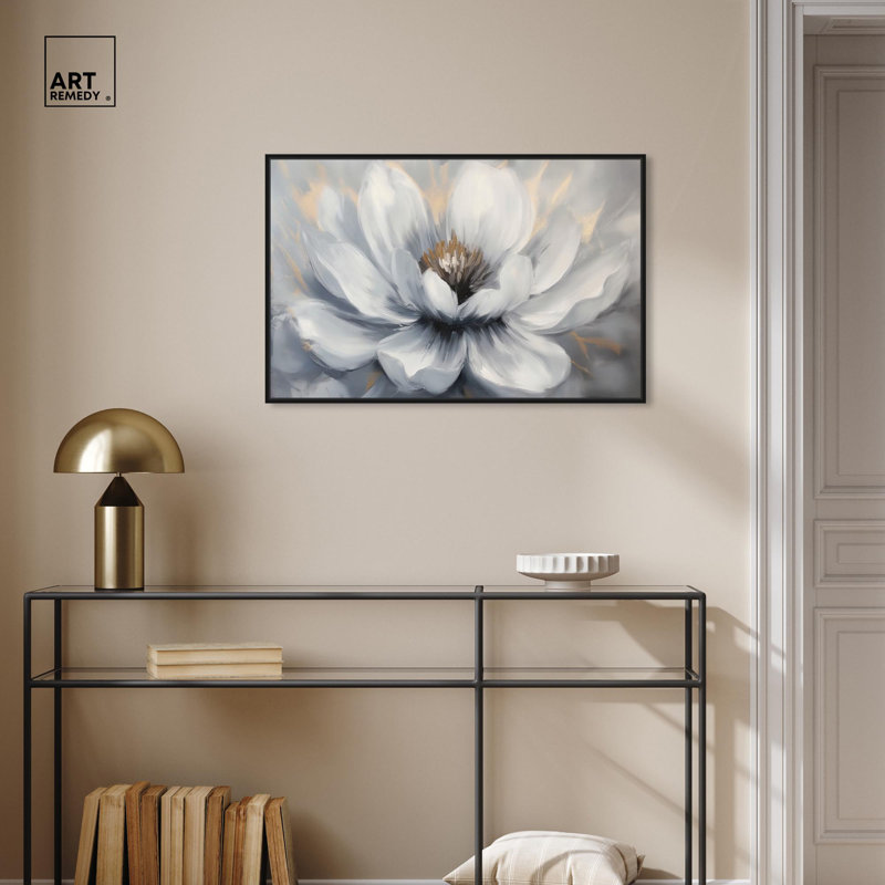 Art Remedy, art sur toile fleur sereine, Structure noire, H 10 po x l 15 po