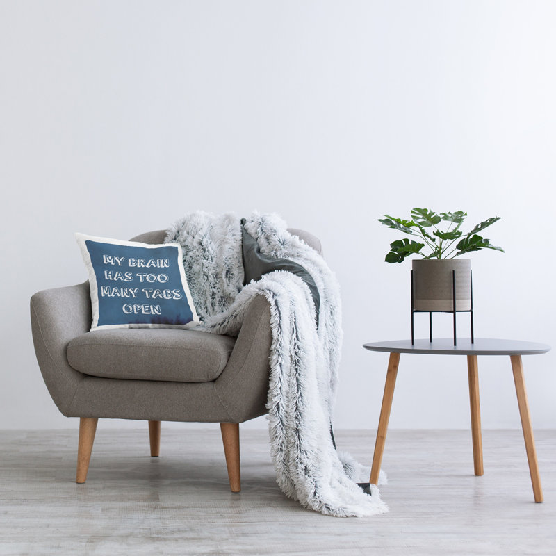 «Too Many Tabs», humoristique, typographie bleue, impression de coussins décoratifs par Sundance Group