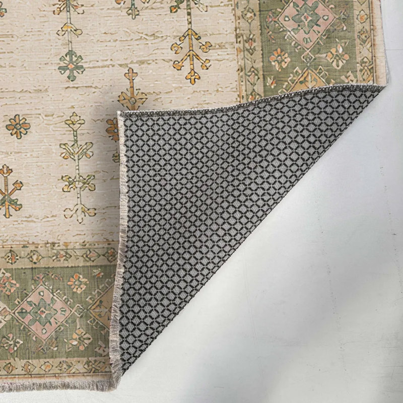 Tapis de couloir en chenille beige et vert, Runner 4' x 8'3"