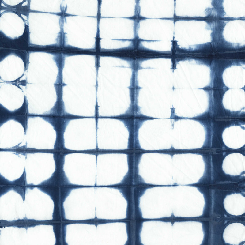 «Indigo Tiles IX» par Chariklia Zarris - peinture sur toile tendue, H 36 po x l 36 po x P 1,25 po