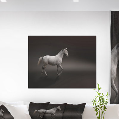 «Gray Horse», impression