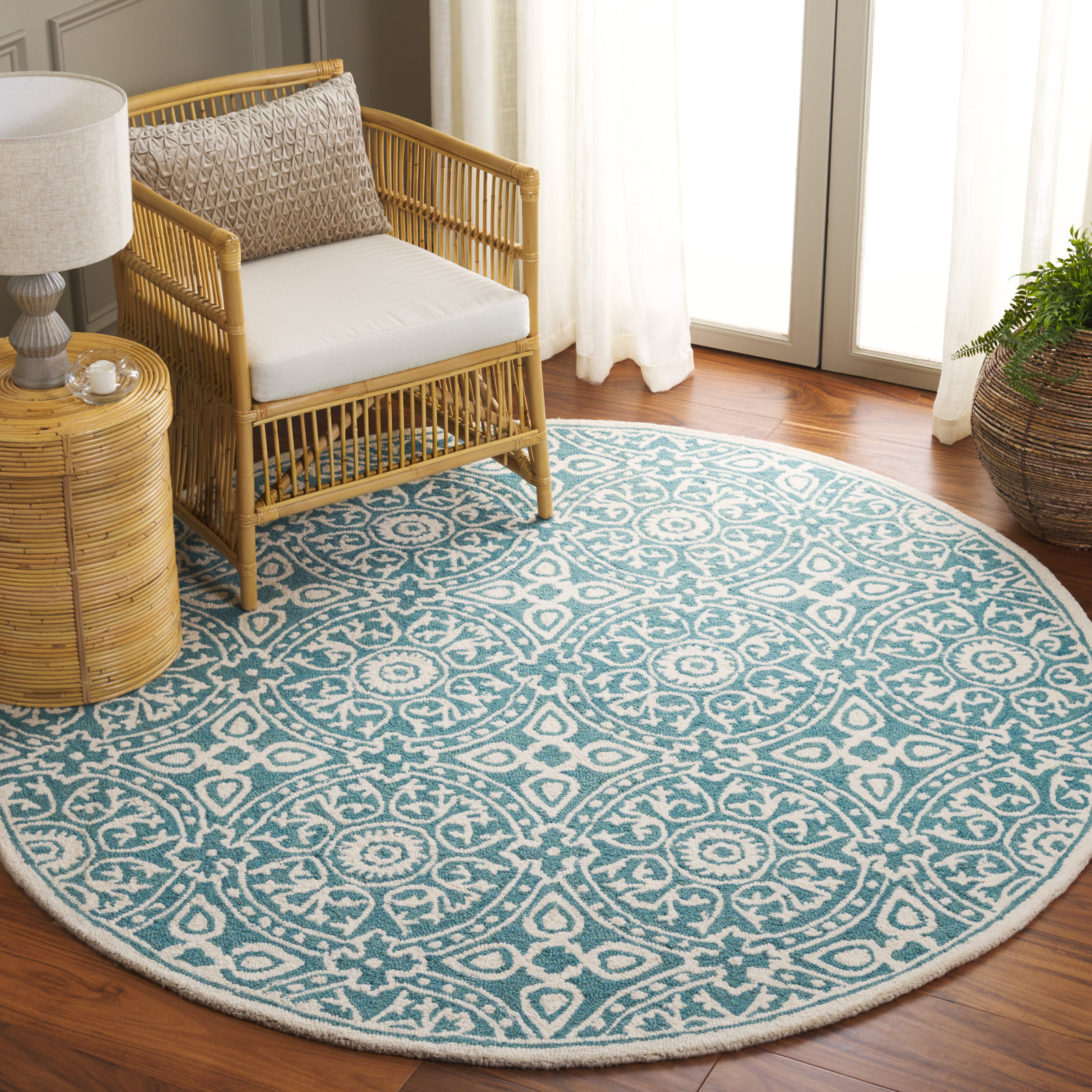 Hand-Tufted Wool Geometric Rug, Round 6'