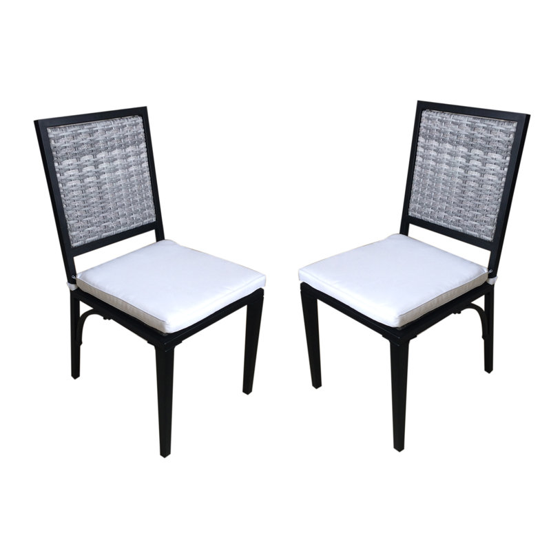 Chaise de patio avec coussin