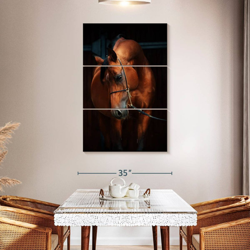 Brampt cheval dans l'écurie, H 50 po x l 32 po