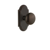 Grandeur Arc Plate Privacy with Fifth Avenue Door Knob