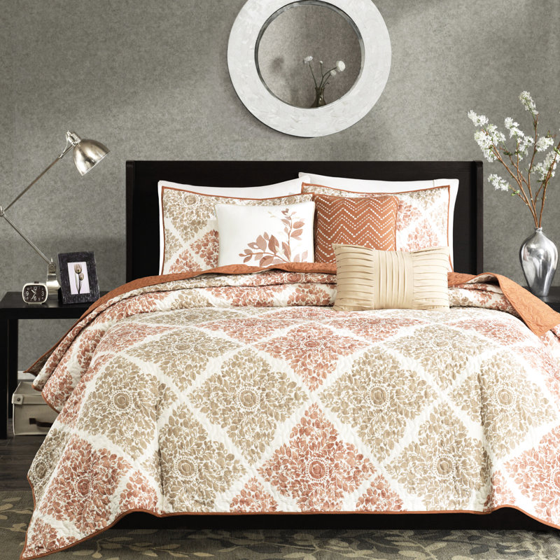 King/ King 6 Piece Quilt - Leaf Print, Brushed Reverse, Decorative Pillows Printed With Throw Pattern, Soft Reversible, Multi