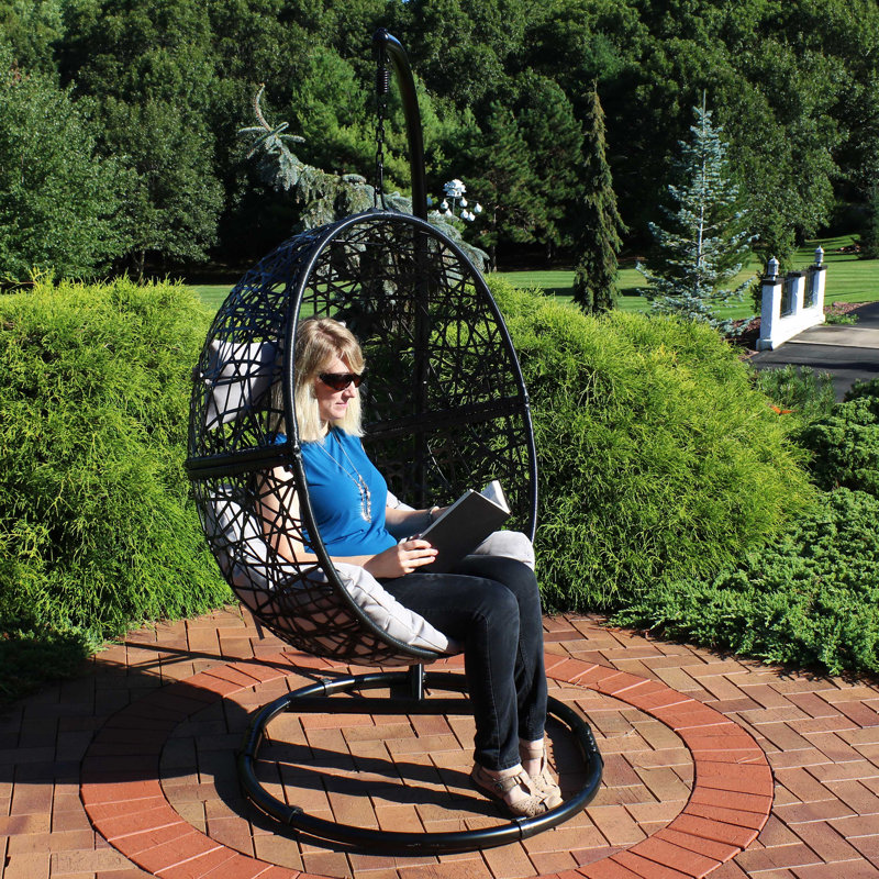 Chaise suspendue en résine tressée avec coussins et support Culloden - Gris, Gris