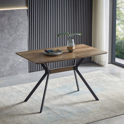 Table de salle à manger de style minimaliste moderne avec plateau en bois et plateau en bois noir