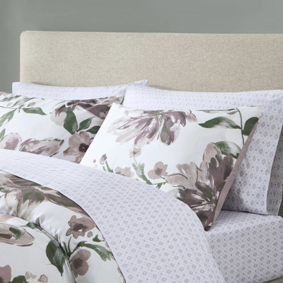 Drap-housse avec draps et taies d'oreiller assortis à motif floral mauve
