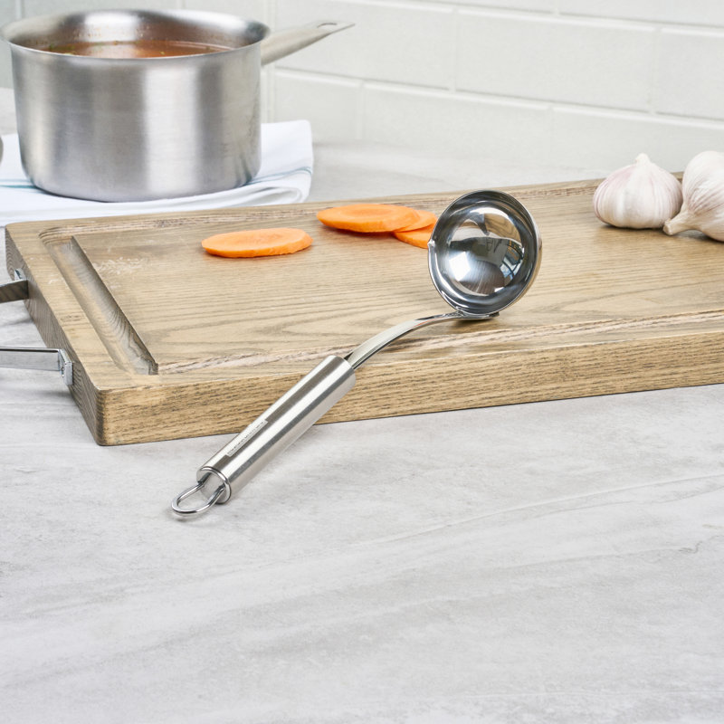 Louche à sauce en acier inoxydable pour restaurant - louche standard allemande avec poignée ergonomique, lavable au lave-vaisselle - petite louche pour servir des soupes, des vinaigrettes et des sauces