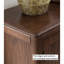 Armoire d'appoint simple et moderne de couleur noyer