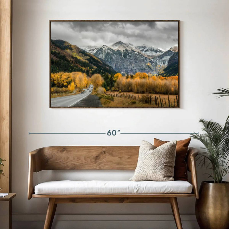 Route d'automne à Telluride, 46 po x 31 po, Cadre flottant noyer