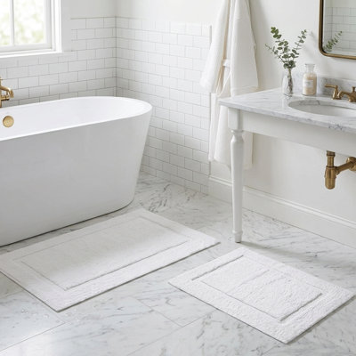 Set of 2 Solid White Bath Mats