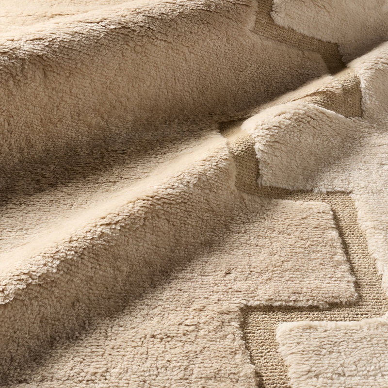 Jaipur Living Perri Handwoven Modern/Contemporary Ivory/Tan Shag Area Rug (9'X12'), Rectangle 12' x 15'