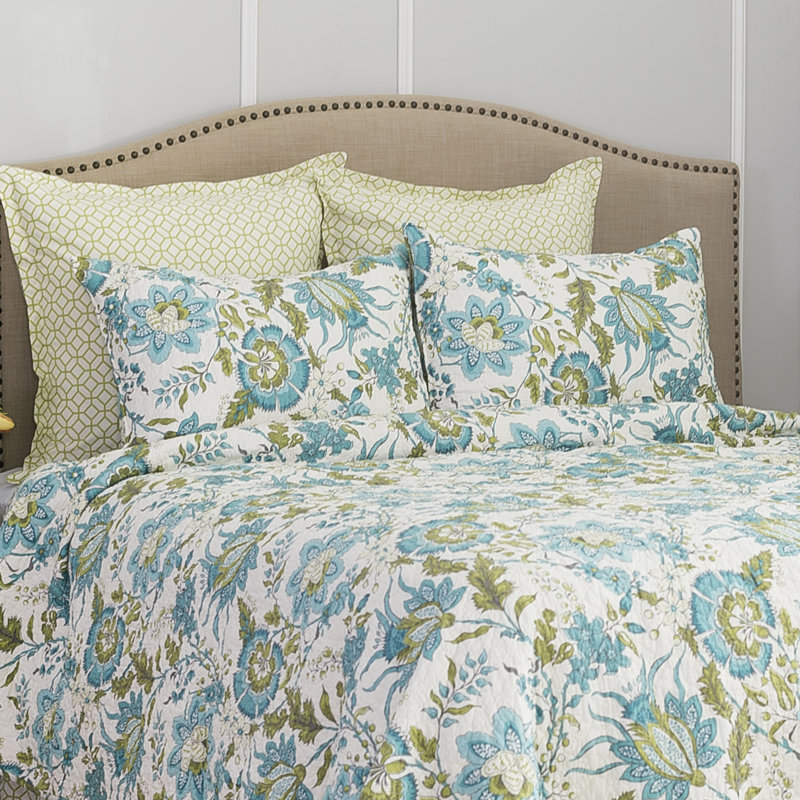 Adrienne Meadow Green Cotton Reversible Quilt, Queen Quilt